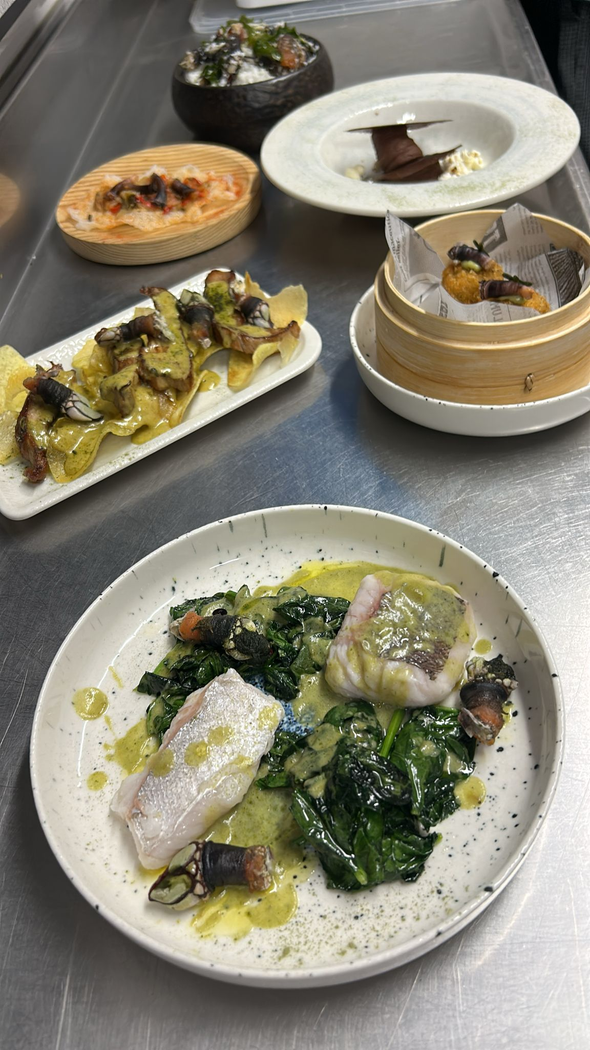 Platos elaborados con percebe por los chefs finalistas — I Campeonato Mundial del Percebe, Cedeira